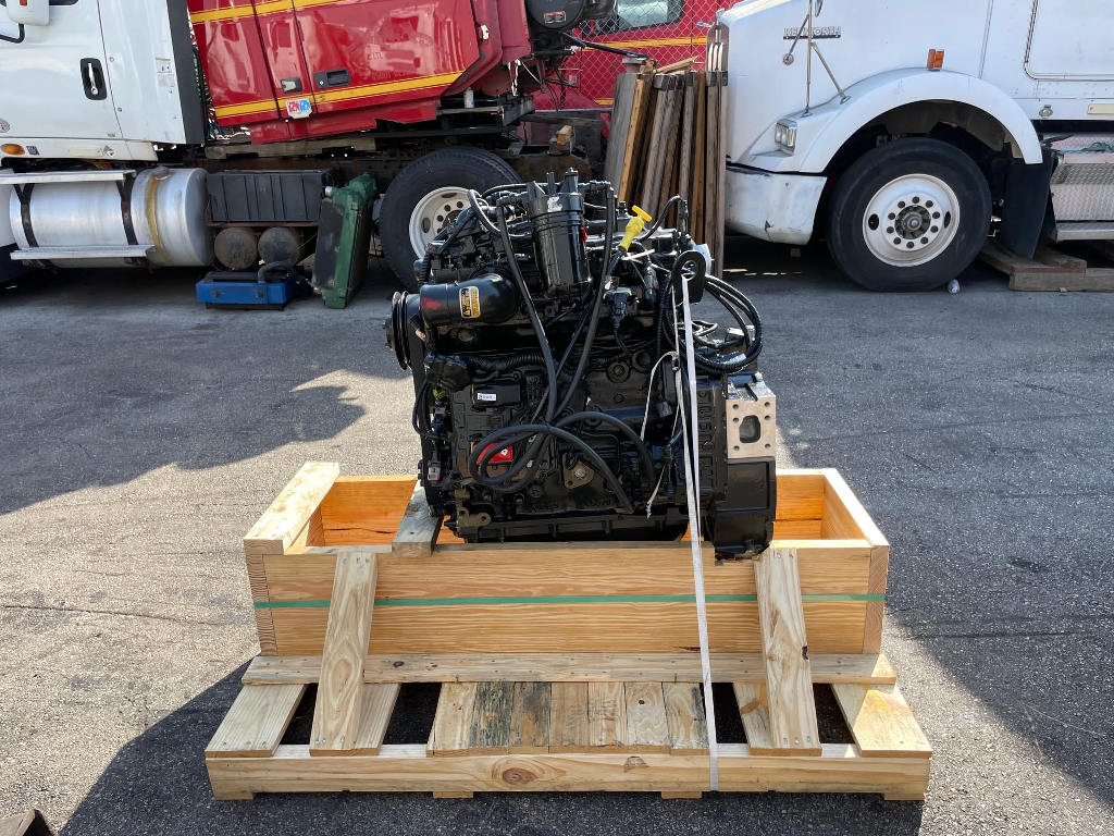 NEW 2015 CUMMINS QSB4.5 ENGINE 2