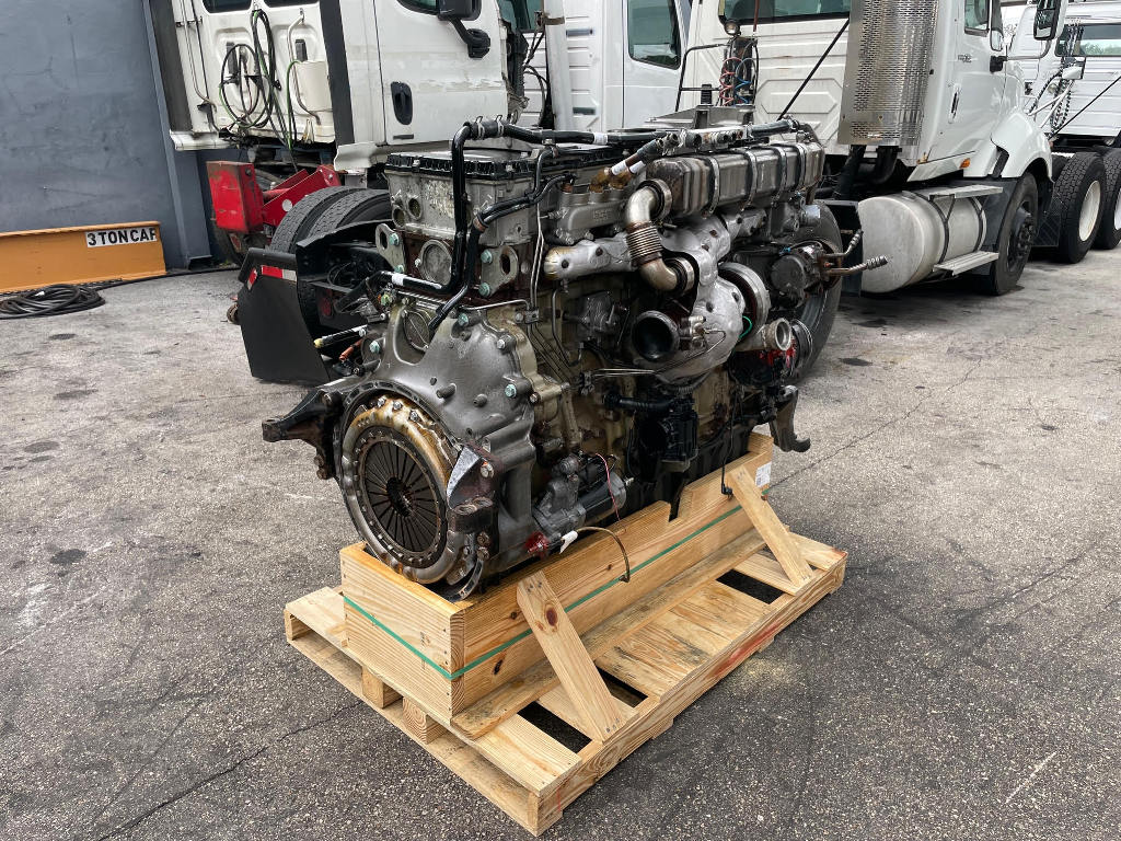 2016 DETROIT DD15 ENGINE 2