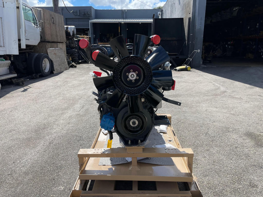 NEW 2018 MACK AI ENGINE 2