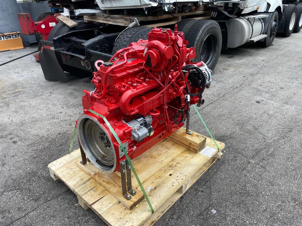 NEW 2015 CUMMINS QSB 6.7 ENGINE 3
