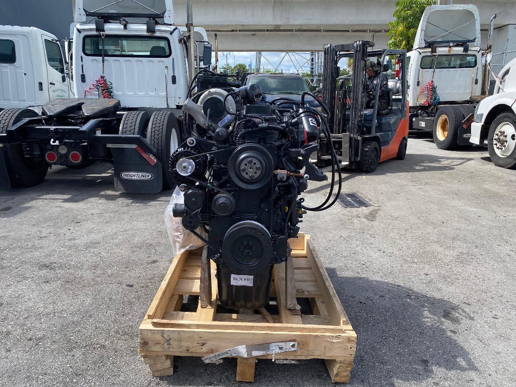 NEW 2018 CUMMINS B6.7 ENGINE 3