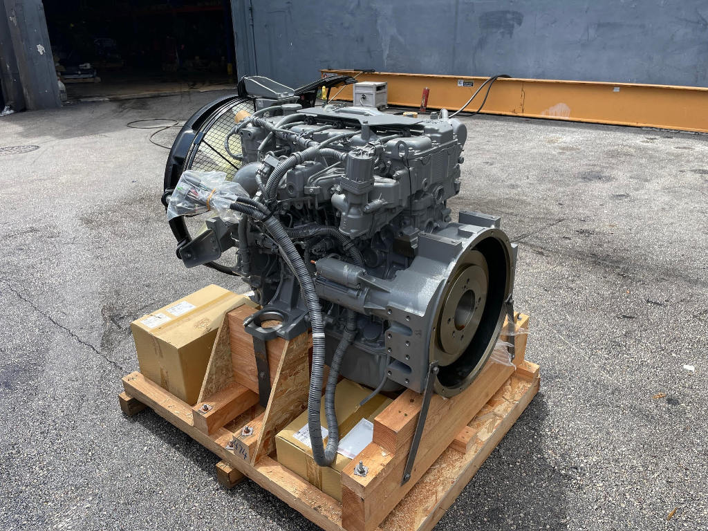 NEW 2016 ISUZU 4JJ1 ENGINE 2