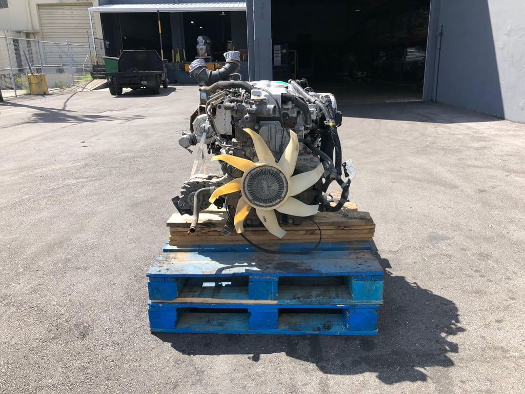 2008 MITSUBISHI 4M50-6AT8 ENGINE