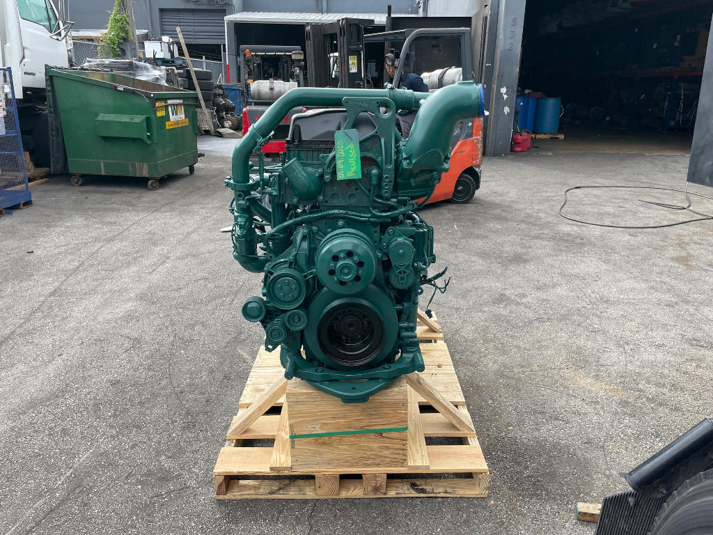 2016 VOLVO D13 ENGINE 2