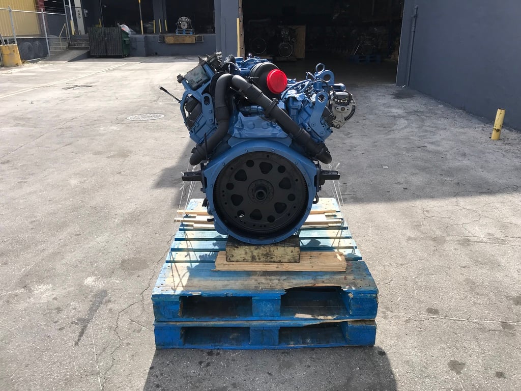 2004 INTERNATIONAL VT365 ENGINE 2