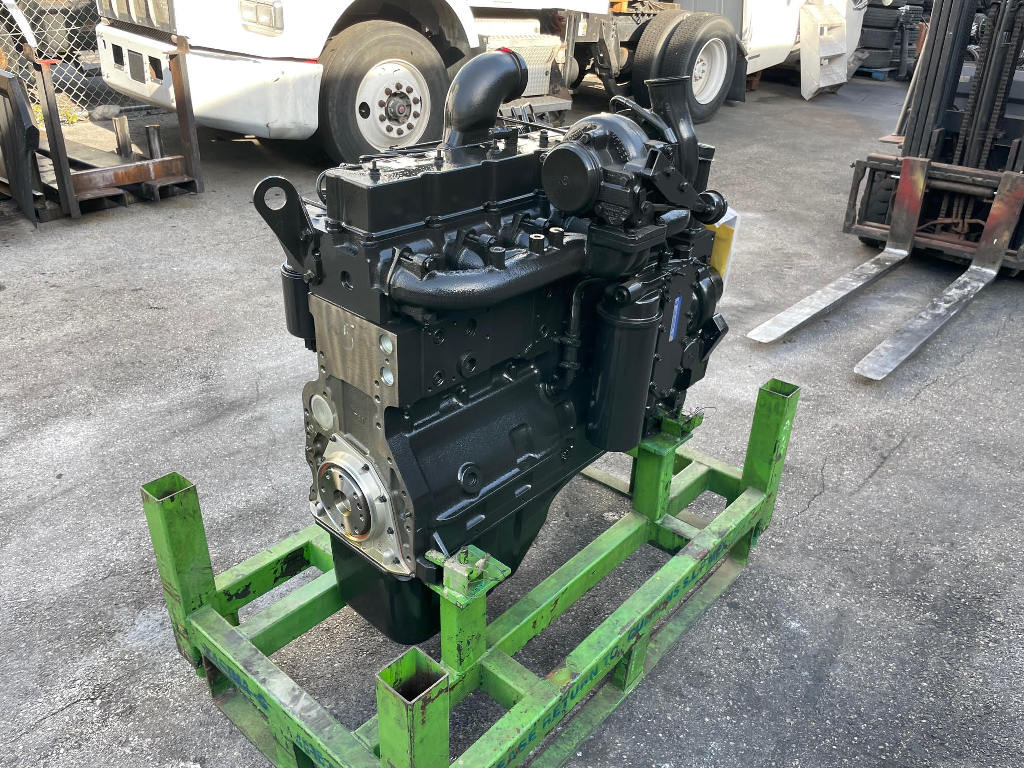 NEW 2018 CUMMINS 8.3 6CT ENGINE 2