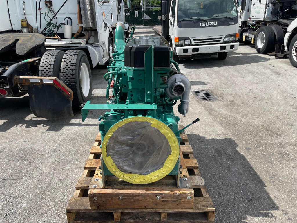 NEW 2011 VOLVO TAD1242VE ENGINE