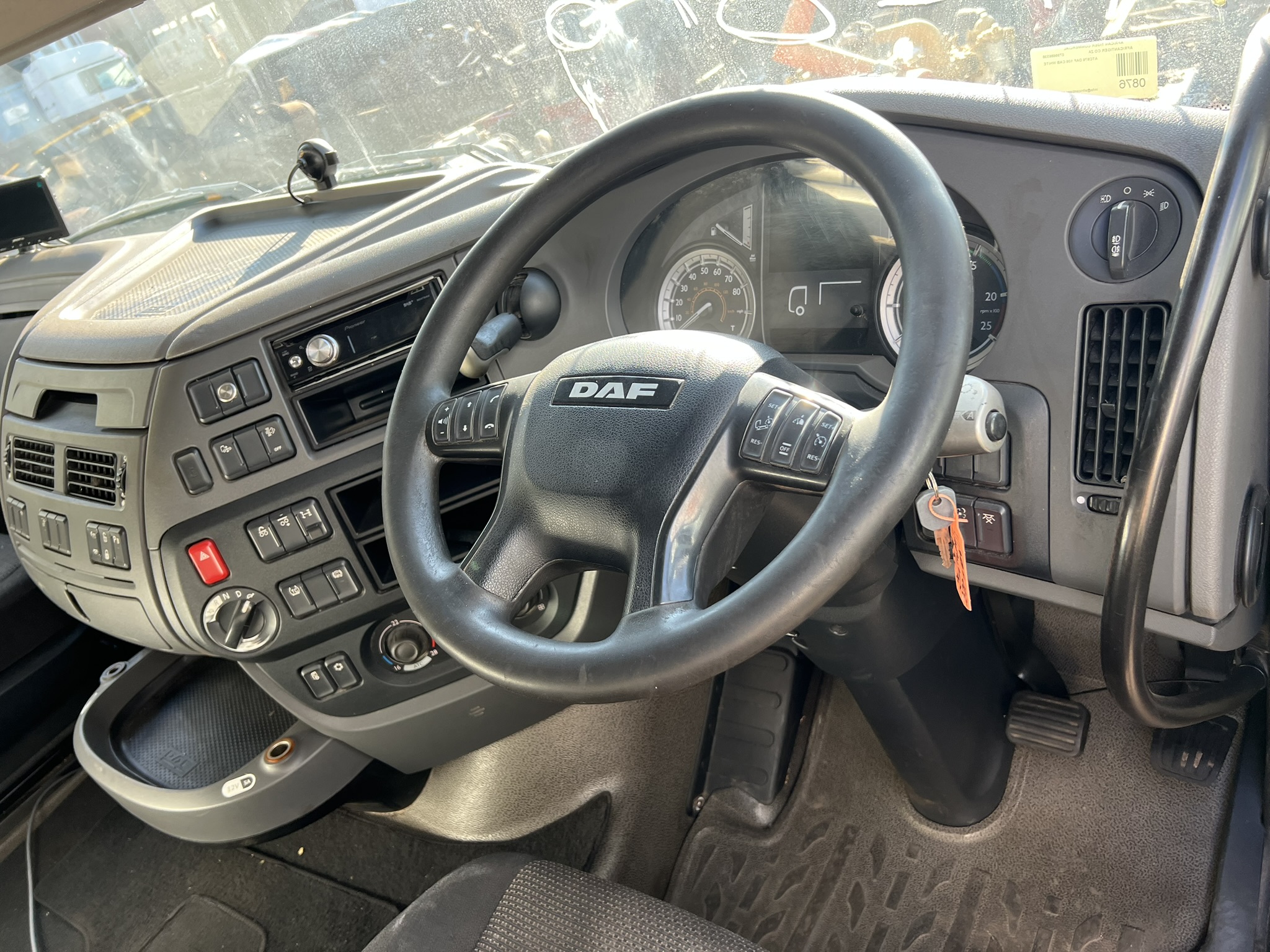 DAF XF 106 CAB 4