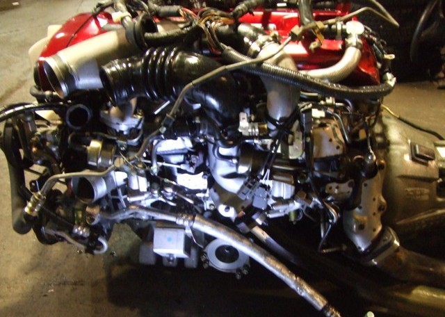 JDM NISSAN SKYLINE GTR RB26DETT R34 ENGINE WITH 6 SPEED GETRAG MT TRANSMISSION 3