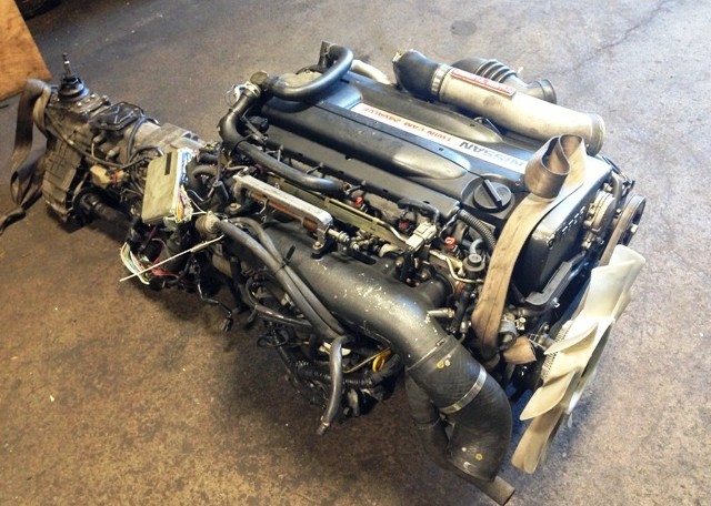 JDM NISSAN SKYLINE GTR RB26DETT R33 ENGINE WITH MT TRANSMISSION 3