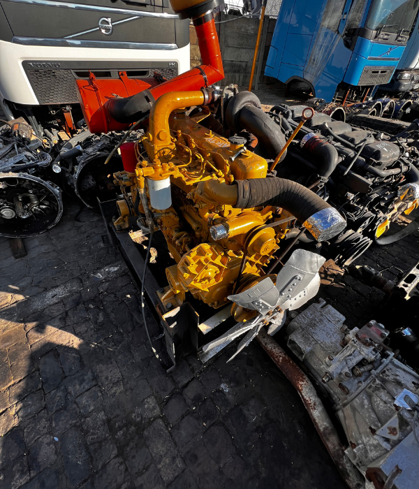 KOMATSU ENGINES