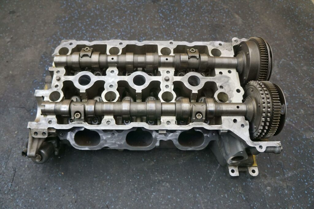 CYLINDER HEAD MERCEDES ACTROS