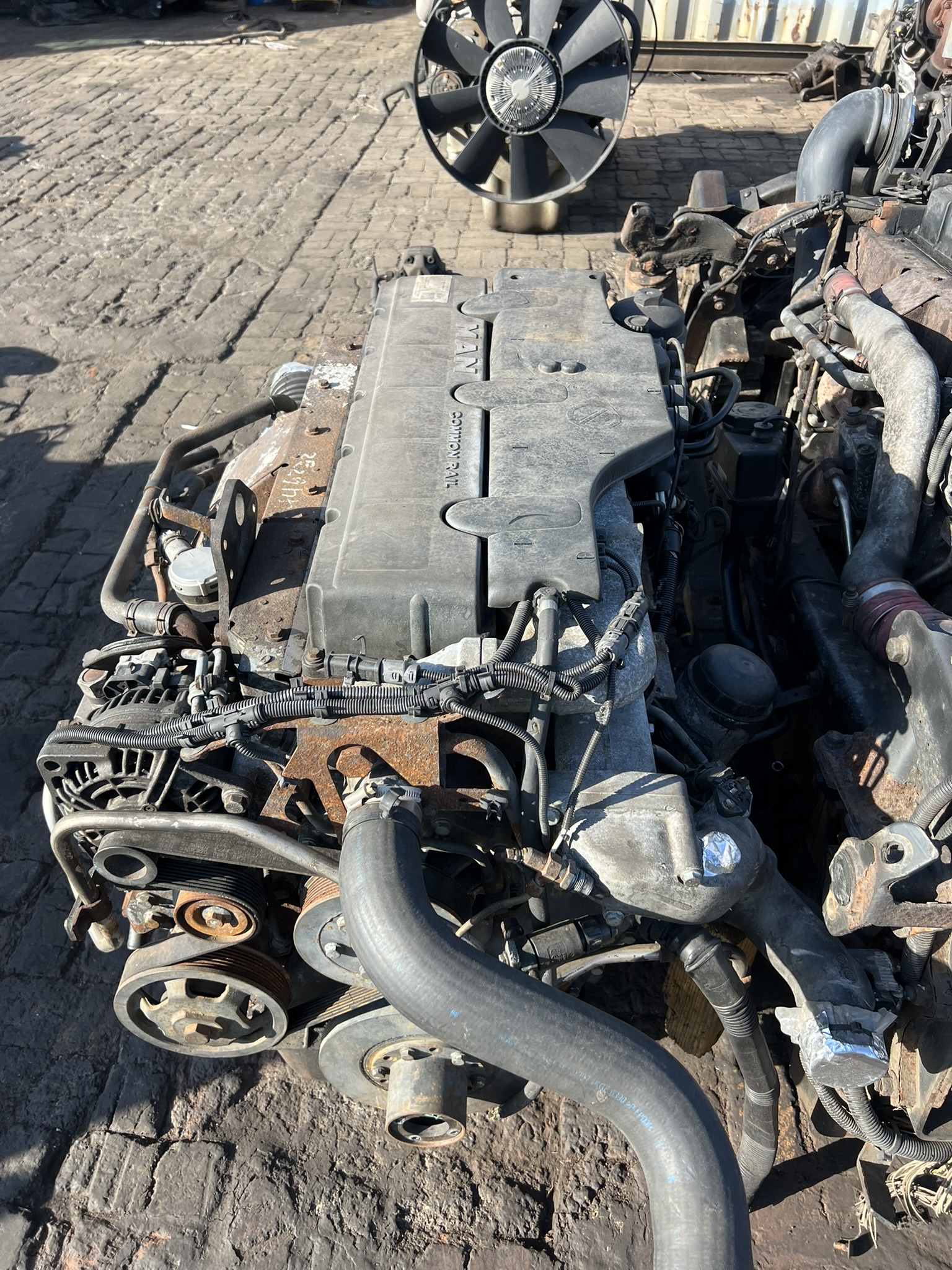 MAN D0836 COMMON RAIL ENGINE