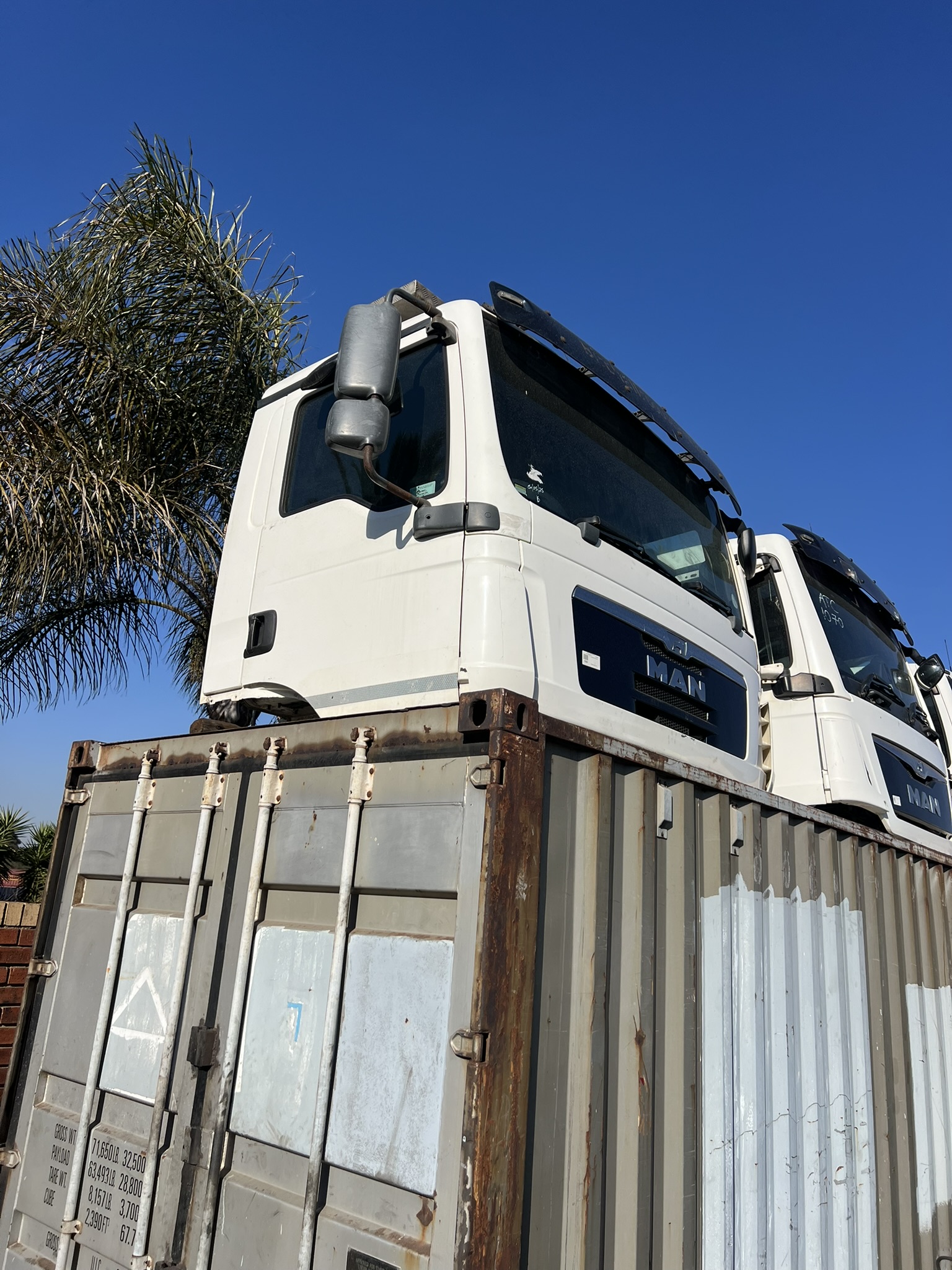 MAN TGM DAY CAB