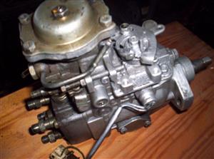 Toyota Hilux 2.4D injector pump