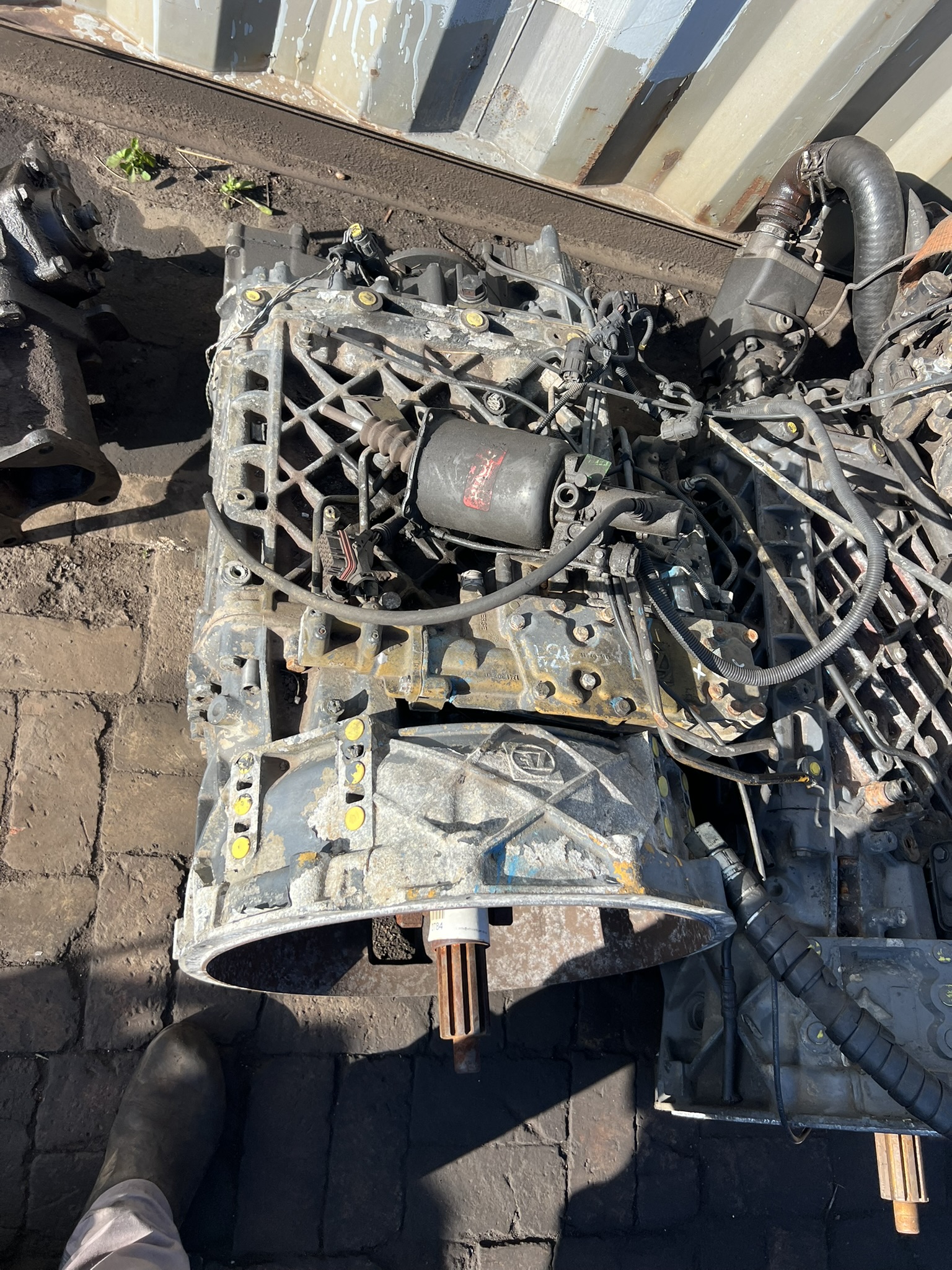 ZF 16S151 GEARBOX