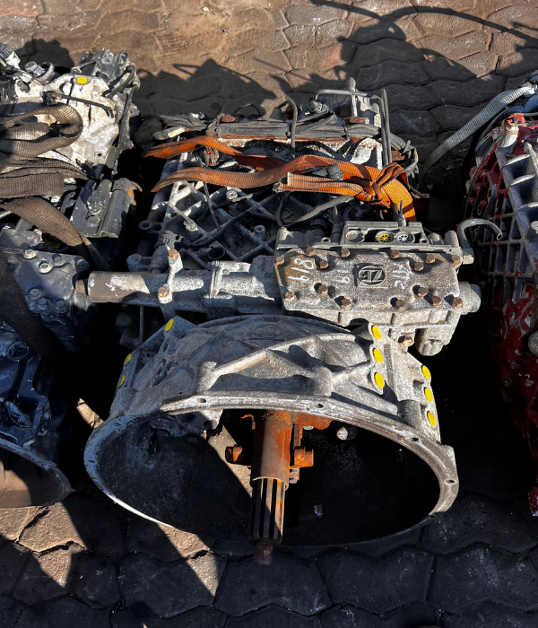 ZF 181 GEARBOX